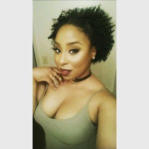 Meet your Posher, Ebony